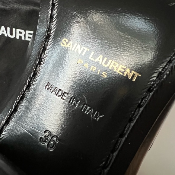 Saint Laurent West 45 Chelsea Leather Ankle Boots - Picture 10 of 11